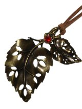 【送料無料】【レザーネックレス】◆flower storm◆大人向け♪透かしダブルリーフ 木の葉とガラスストーンの革ひもネックレス☆アンティークゴールド ２色