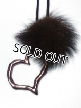 【送料無料】【革紐ネックレス】アンティークオープンハート＆ミンクファーの革紐ロングネックレス ブロンズカラー 秋冬デザイン