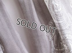 画像6: 【薄手大判ストール】 通年OK♪ふんわり柔らか。ペイズリー柄ストール モカグレー