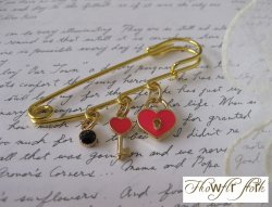 画像7: 【送料無料】【ストールピン/ブローチ】ハートキーとラインストーンのピンブローチ 2色（キルトピン メンズ/レディースアクセサリー）