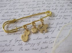 画像6: 【送料無料】【ストールピン/ブローチ】◆flower storm◆二匹の黒猫と小さなハートのピンブローチ (キルトピン メンズ/レディースアクセサリー)