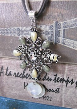 画像3: 【送料無料】【レザーネックレス】◆flower storm◆エスニックフラワー＆天然貝チャームの革紐ロングネックレス ２色展開（アジアン シェル ラインストーン）