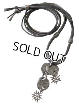 【送料無料】【レザーネックレス】◆flower storm◆ 重厚感あるメタルパーツを使用したネックレス アンティークシルバー（革紐ロングネックレス メンズ/レディース）