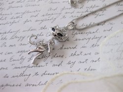 画像3: 【送料無料】おすましレディ猫ちゃんチェーンネックレス(革紐ネックレス メンズ/レディース)