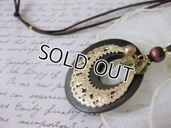 画像5: 【送料無料】【レザーネックレス】◆flower storm◆ 直径5.8cm 大きめウッド＆メタルリングの革紐ロングネックレス （アクセサリー/メンズ/レディース）