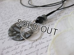 画像5: 【送料無料】【レザーネックレス】◆flower storm◆ 直径3.5cm シェル柄リングモチーフのクールな本牛革ネックレス（革紐ロングネックレス レディース/メンズ）