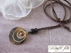 画像7: 【送料無料】【レザーネックレス】◆flower storm◆三つのリングチャームとビーズを使用したクール＆シックな革紐ロングネックレス 2種（琥珀調 シェル柄 メンズ/レディース）