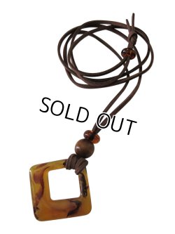 画像9: 【送料無料】【レザーネックレス】◆flower storm◆べっ甲調スクエアチャームのシックな革紐ロングネックレス 2色（メンズ/レディース）