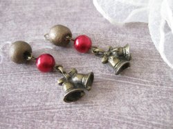 画像5: 【送料無料】【ピアス】◆flower storm◆小さな2つの鐘、木の実のようなウッドビーズ、赤いパールの樹脂フックピアス (アクセサリー アレルギー対応 クリスマス 聖夜 ベル)