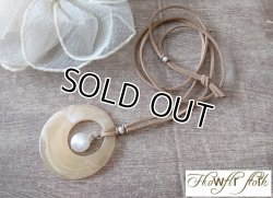 画像4: 【送料無料】【レザーネックレス】◆flower storm◆ 直径4.7cmマーブル柄リングモチーフと大粒パールのシンプルエレガントなネックレス （アクセサリー/革紐ロングネックレス/レディース）