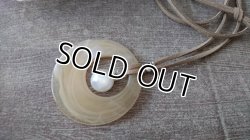 画像5: 【送料無料】【レザーネックレス】◆flower storm◆ 直径4.7cmマーブル柄リングモチーフと大粒パールのシンプルエレガントなネックレス （アクセサリー/革紐ロングネックレス/レディース）