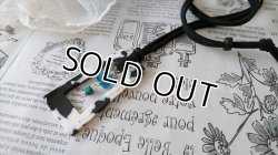 画像5: 【送料無料】【レザーネックレス】◆flower storm◆モノトーン台形チャーム＆キューブ型ブルービーズの革紐ロングネックレス（アクセサリー メンズ/レディース）