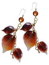 【送料無料】【ピアス】◆flower storm◆リーフ＆チェーンのオータムカラー樹脂フックピアス（アクセサリー イヤリング アレルギー対応 秋 葉っぱ 木の実 ）