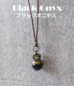 画像3: 【送料無料】【コットン紐ネックレス】◆flower storm◆王冠をつけた大粒10mmブラックオニキスネックレス(天然石 パワーストーン メンズ レディース)