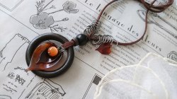 画像7: 【送料無料】【レザーネックレス】◆flower storm◆キャッツアイの実をつけたリーフ＆ウッドのオータムカラー革紐ロングネックレス（猫目石 パワーストーン メンズ レディース）