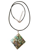 【送料無料】【レザーネックレス】◆flower storm◆マザーオブパール本牛革ネックレス ４型（白蝶貝 Mother of Pearl パワーストーン ）