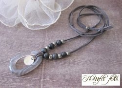 画像14: 【送料無料】【レザーネックレス】◆flower storm◆上質チャーム使いの大人シックな革紐ロングネックレス 2型（天然貝 ラインストーン 星 メンズ/レディース）