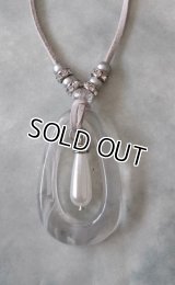 【送料無料】【レザーネックレス】◆flower storm◆ビーズ＆ラインストーン使い革紐ロングネックレス 2型（アクセサリー パール レディース）