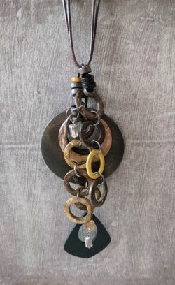 画像4: 【送料無料】【ワックスコードネックレス】◆flower storm◆数種のウッドパーツを連ねた雰囲気あるセミロングネックレス(アクセサリー ココナッツ)