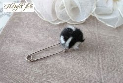 画像4: 【送料無料】【ストールピン/ブローチ】◆flower storm◆モノトーン フェイクファーボール 65mm (日本製 アクセサリー キルトピン カブトピン )