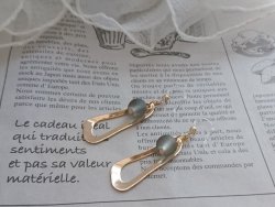 画像7: 【送料無料】【ピアス】◆flower storm◆すりガラスビーズとメタルチャームの樹脂フックピアス （アクセサリー 摺りガラス 曇りガラス アレルギー対応）