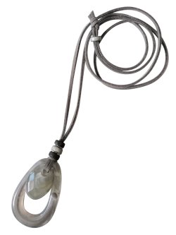 画像8: 【送料無料】【レザーネックレス】◆flower storm◆ アクリル素材オーバルパーツの艶感&ウッドのナチュラル感 (アクセサリー 楕円形 マーブル柄 大理石調 国産 日本製)