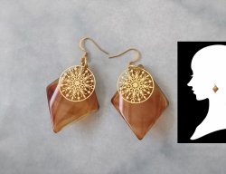 画像3:  【送料無料】【sus316 フックピアス】◆flower storm◆ひし形アクリル&繊細な雪の結晶 メタルチャーム サージカルステンレス K18金メッキ加工(アクセサリー  スノーフレーク ニッケルフリー 日本製)