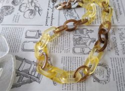 画像12: 【送料無料】◆flower storm◆長さ約60cm アクリルチェーンネックレス 2種 Yellow×White, Yellow×Brown (アクセサリー 大ぶり ボリューム 季節感 春夏 レディース  日本製))