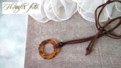 画像3: 【送料無料】【グラスホルダー】◆flower storm◆軽くシンプル アクリル素材べっ甲柄リングネックレス ペンダント式サングラス、メガネホルダー （眼鏡掛け レザーネックレス メンズ レディース 日本製）