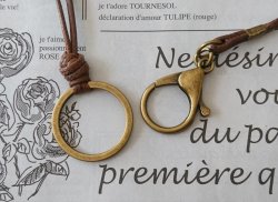 画像15: 【送料無料】◆flower storm◆大きめメタルパーツと二重紐で仕上げたペンダントリングネックレス 長さ65cm（眼鏡掛け グラスホルダー 眼鏡ホルダー メガネホルダー メンズ レディース 日本製）