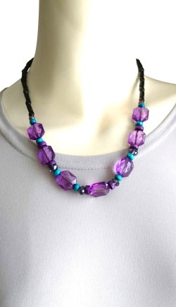 画像4: 【送料無料】◆flower storm◆長さ42cm~50cm アクリル樹脂＆ウッドビーズのレトロテイスト パープル ショートネックレス 金属アレルギー対応  (アクセサリー　天然素材 ステンレス アレルギー対応 MIYUKIビーズ 日本製 ）