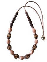 【送料無料】【ワックスコードネックレス】◆flower storm◆長さ約70cm 小粋な縞柄ウッド＆艶アクリルビーズのロングネックレス ブラウン 縞柄多面カット（アクセサリー 木製 樹脂 横縞模様 和 日本製）