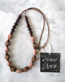 画像3: 【送料無料】【ワックスコードネックレス】◆flower storm◆長さ約70cm 小粋な縞柄ウッド＆艶アクリルビーズのロングネックレス ブラウン 縞柄多面カット（アクセサリー 木製 樹脂 横縞模様 和 日本製）