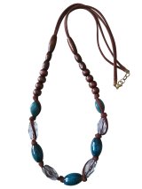 【送料無料】【レザーネックレス】◆flower storm◆長さ約74cm 大振り ウッドとアクリルビーズのロングネックレス ブルーグリーン（アクセサリー 木製 樹脂 日本製） 
