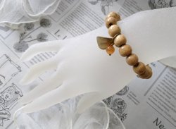 画像3: 【送料無料】◆flower storm◆数珠ブレス 軽さとカジュアル感が魅力 ウッドビーズとキャッツアイ、リーフチャームのブレスレット ペールカーキ（アクセサリー 腕輪 木製 猫目石 人工石 パワーストーン 葉っぱ 自然素材 日本製 メンズ レディース）