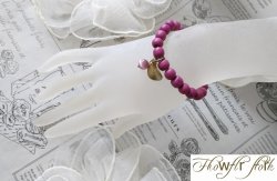 画像3: 【送料無料】◆flower storm◆数珠ブレス 軽さとカジュアル感が魅力 ウッドビーズとキャッツアイ、リーフチャームのブレスレット マゼンタ（アクセサリー 腕輪 木製 猫目石 人工石 パワーストーン 葉っぱ 自然素材 日本製 メンズ レディース