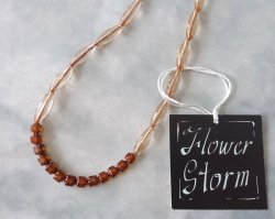 画像3: 【送料無料】◆flower storm◆長さ42cm アクリルビーズ＆チェコガラスビーズのショートネックレス ブラウン 金属アレルギー対応  ( ステンレス アクセサリー 日本製 ）
