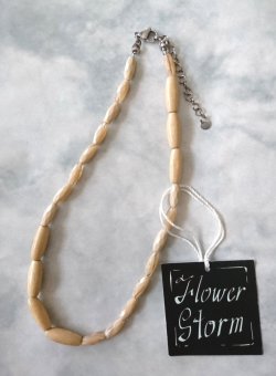 画像8: 【送料無料】◆flower storm◆長さ42cm~48cm ウッド＆アクリルビーズのアシンメトリーショートネックレス ベージュ 金属アレルギー対応 (天然素材 木製 ステンレス TOHOビーズ アクセサリー 日本製 ）