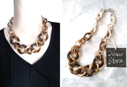画像8: 【送料無料】◆flower storm◆長さ約48cm アクリルチェーン ショートネックレス Khaki Brown × Gold 金属アレルギー対応 (アクセサリー 大ぶり ボリューム 季節感 春夏 レディース  日本製）