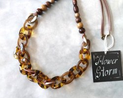 画像5: 【送料無料】【ワックスコードネックレス】◆flower storm◆大ぶり アクリルパーツ＆ウッドビーズのロングネックレス Brown×Gold 長さ75cm（アクセサリー ボリューム 日本製 ）