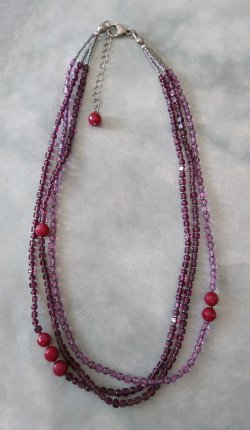 画像2: 【送料無料】◆flower storm◆長さ51~56cm 天然石ルビージェイドと3種のビーズのモーヴ色3連ネックレス  アジャスター付 ( パワーストーン 翡翠 ヒスイ アクリル TOHO 真鍮 ステンレス アクセサリー 日本製 レディース ） 