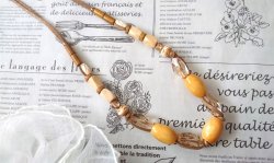 画像6: 【送料無料】◆flower storm◆長さ約55cm ウッドとアクリル、水牛ビーズの 革紐ネックレス ライトマスタード×ブラウン（アクセサリー レザーネックレス 木製 樹脂 バッファローホーン 天然素材 日本製）