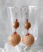 他の写真2: 【送料無料】◆flower storm◆19mm丸玉デザインウッドビーズ＆ガラスビーズのステンレス製フックピアス (アクセサリー イヤリング サージカルステンレス  木製 TOHOビーズ 天然素材 日本製 ）