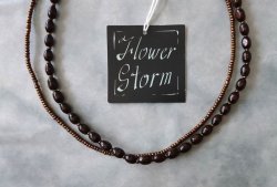 画像5:  【送料無料】◆flower storm◆長さ46cm 濃茶ウッドビーズ×ブロンズカラーのガラスビーズ2連ネックレス ( アクセサリー 木製 ガラス製 真鍮製 レディース メンズ 日本製)