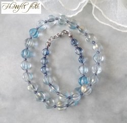 画像2:  【送料無料】◆flower storm◆（長さ43.5cm）トランスルーセント ライトブルー10mm チェコビーズのネックレス ステンレス製留め具 (チェコガラス製 変色防止 アレルギー対応 日本製)