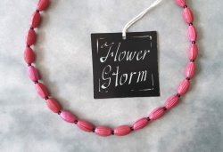 画像4:  【送料無料】◆flower storm◆（長さ42.5cm）オペークレトロピンク 12mm チェコビーズのネックレス 14KGP銅製留め具 (チェコガラス製 日本製TOHOビーズ 14金メッキ 変色防止 レトロ感 ヴィンテージ感 日本製)