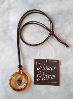 画像9: 【送料無料】◆flower storm フラワーストーム◆ 【レザーネックレス】直径４cmべっ甲柄リング＆チャームの革紐ロングネックレス 丸型 菱形（デミ柄  デミブラウン メンズ レディース レトロ 日本製）