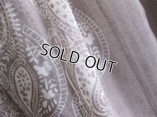 画像5: 【薄手大判ストール】 通年OK♪ふんわり柔らか。ペイズリー柄ストール モカグレー