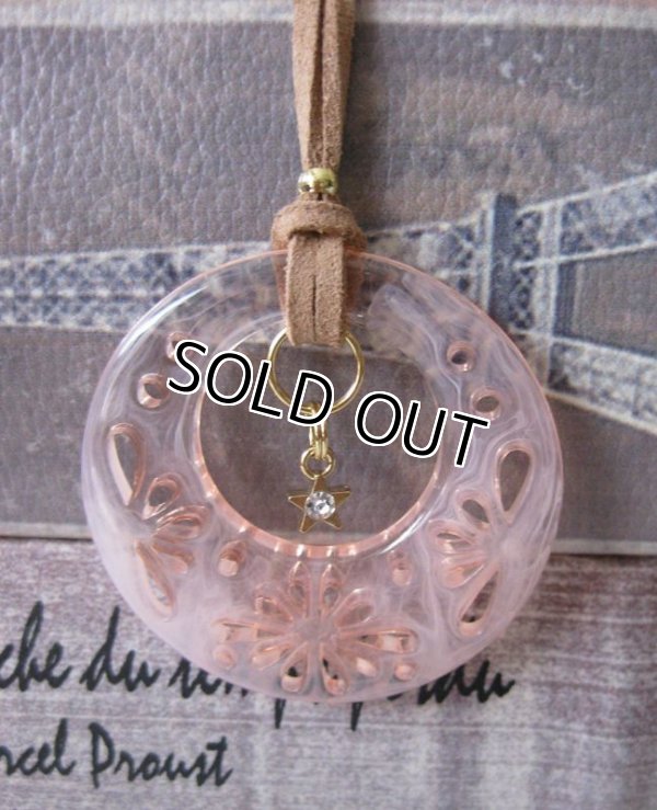 画像2: 【送料無料】【レザーネックレス】◆flower storm◆ 直径5cm 透かしフラワー大きめリングモチーフのレザーネックレス （革紐ロングネックレス メンズ/レディース）