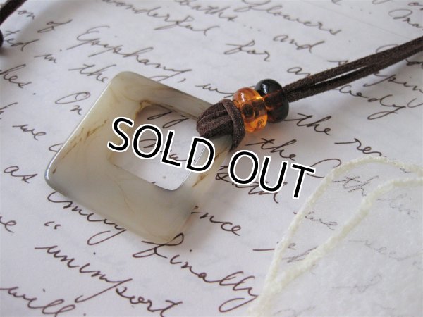 画像7: 【送料無料】【レザーネックレス】◆flower storm◆べっ甲調スクエアチャームのシックな革紐ロングネックレス 2色（メンズ/レディース）